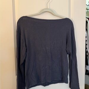 Abercrombie & Fitch Gray Tuckable Slash Long Sleeve Tee